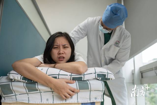 
南京眼科医院黄牛代挂号电话票贩子号贩子网上预约挂号,住院检查加快,成为一束光，全盲女孩的“铁人”之路