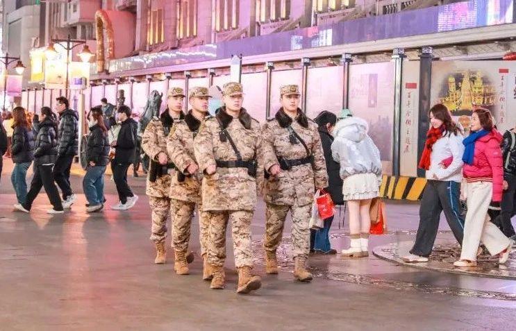 
南京明基医院黄牛代挂号电话票贩子号贩子网上预约挂号,住院检查加快,欢乐祥和的春节，有他们在守护！