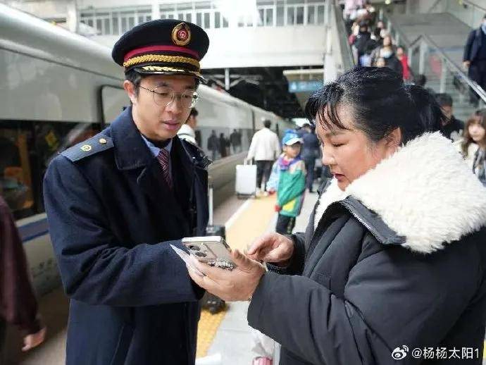 
浙江第二医院黄牛代挂号电话票贩子号贩子网上预约挂号,住院检查加快,“我的铁路风景”活动：温暖返程路，每一帧都是故事！