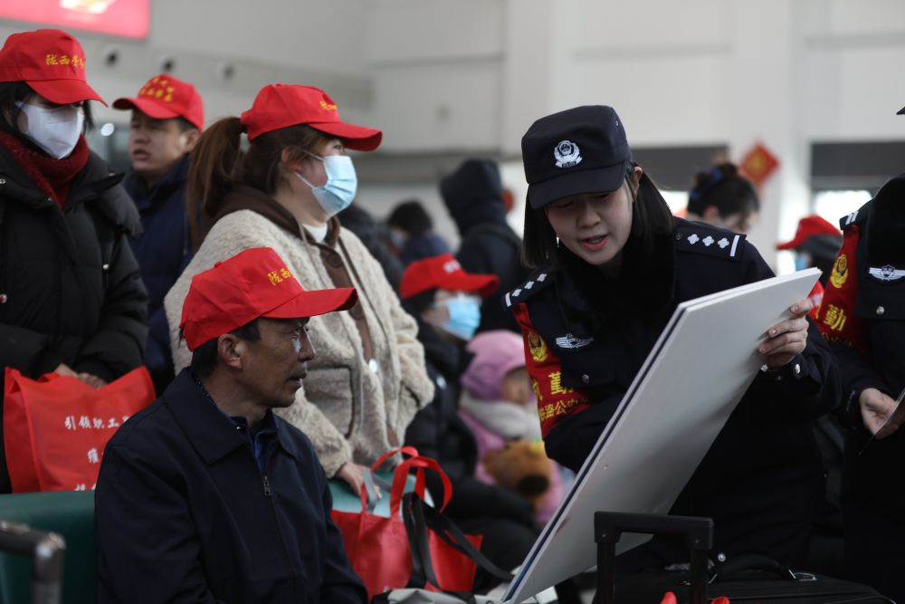 
北京中医院黄牛代挂号电话票贩子号贩子网上预约挂号,住院检查加快,搭平台 帮就业 暖人心——“春风送岗”在行动