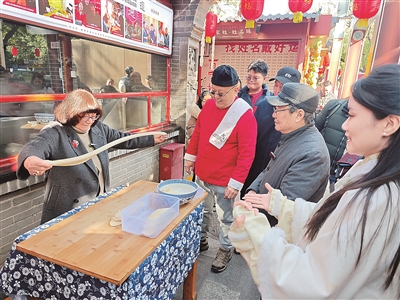 
包含北京大学第一医院黄牛代挂号电话票贩子号贩子网上预约挂号,住院检查加快,魅力中国吸引五洲来客