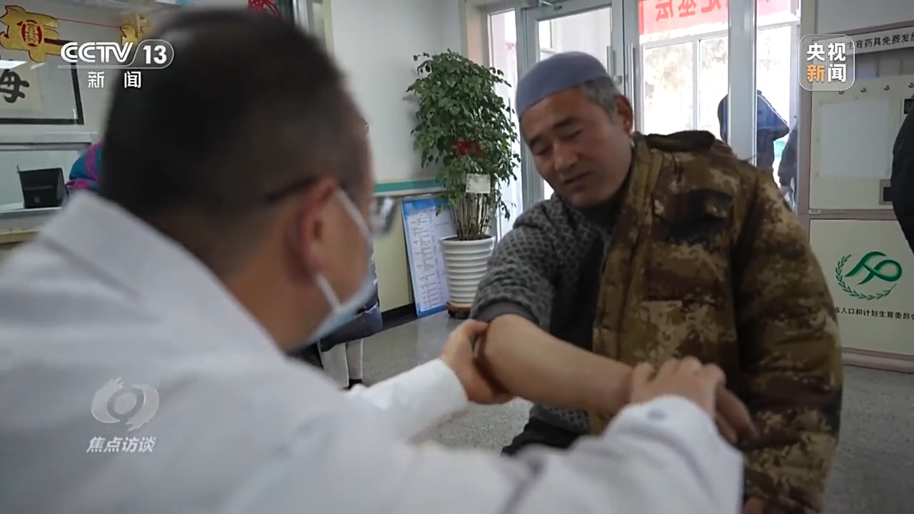 
浙江大学儿童医院黄牛代挂号电话票贩子号贩子网上预约挂号,住院检查加快,焦点访谈丨跨越2800公里 19名上海医疗专家与酒泉的双向奔赴