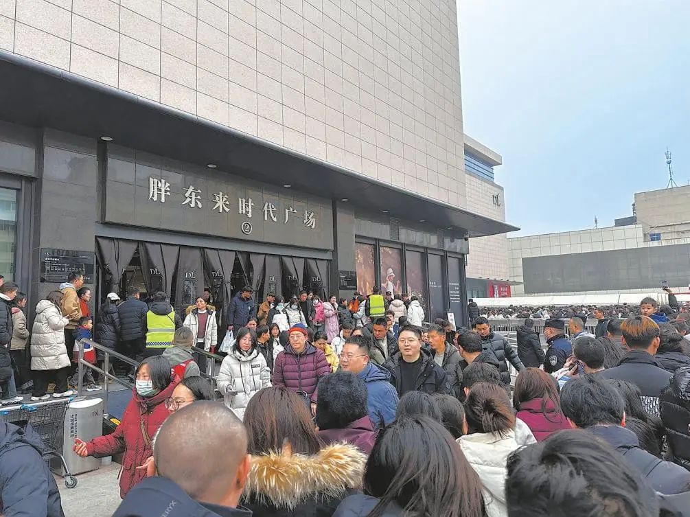 
天津肿瘤医院黄牛代挂号电话票贩子号贩子网上预约挂号,住院检查加快,有一种叫中国的浪潮，来了