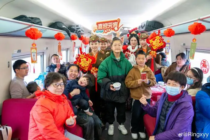 
广州各大医院黄牛代挂号电话票贩子号贩子网上预约挂号,住院检查加快,我的铁路风景｜火车上的元宵佳节，旅途中的温暖烟火