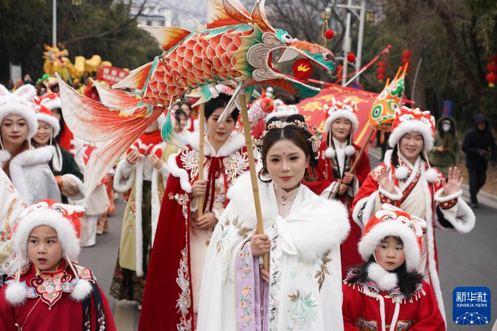 
天津血液研究所黄牛代挂号电话票贩子号贩子网上预约挂号,住院检查加快,时光相册｜我们的春节·张灯结彩庆元宵！