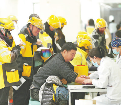 
南京明基医院黄牛代挂号电话票贩子号贩子网上预约挂号,住院检查加快,五问新就业群体所思所盼