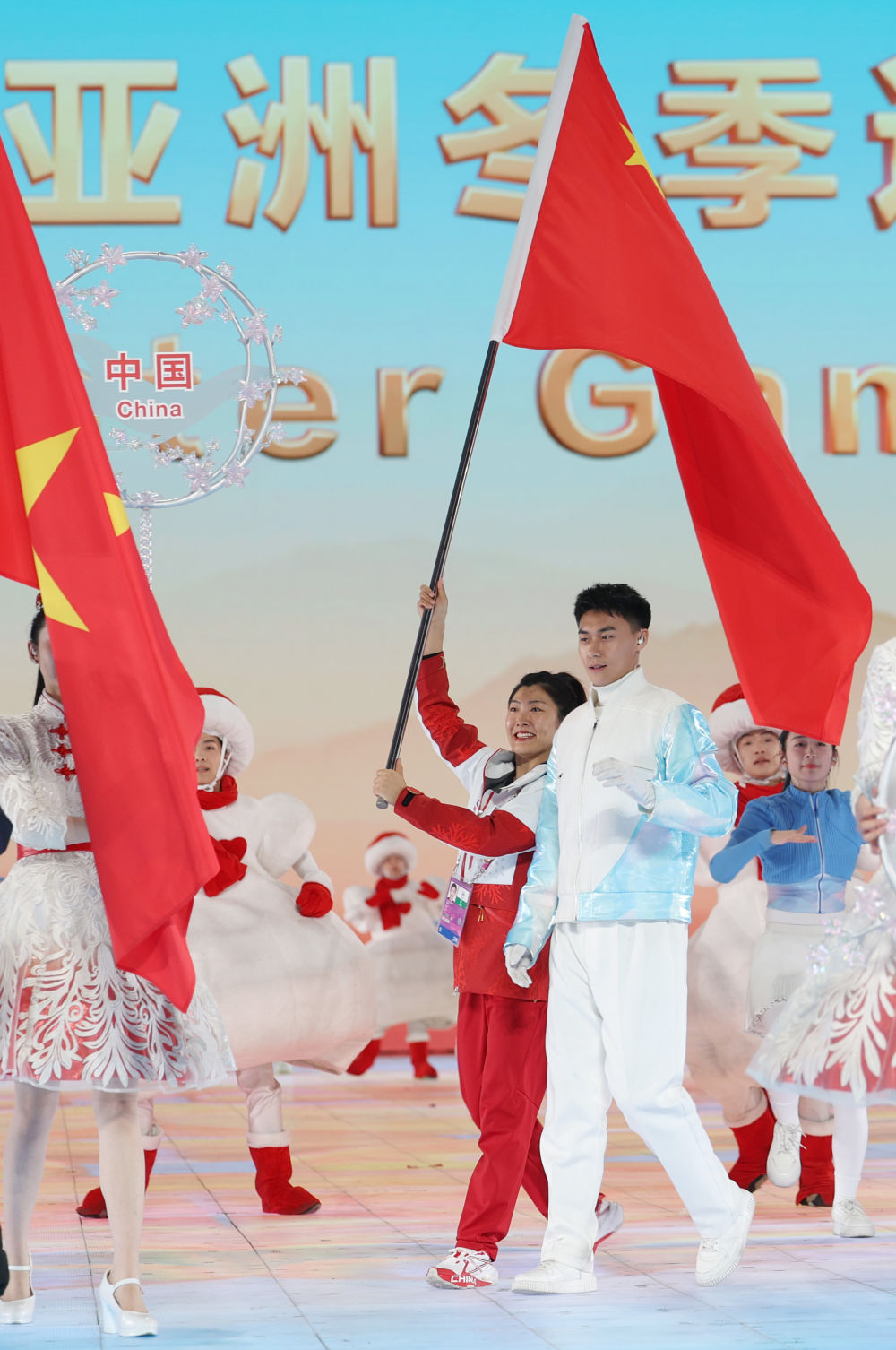 
广州各大医院黄牛代挂号电话票贩子号贩子网上预约挂号,住院检查加快,高清大图 | 直击亚冬会闭幕式现场