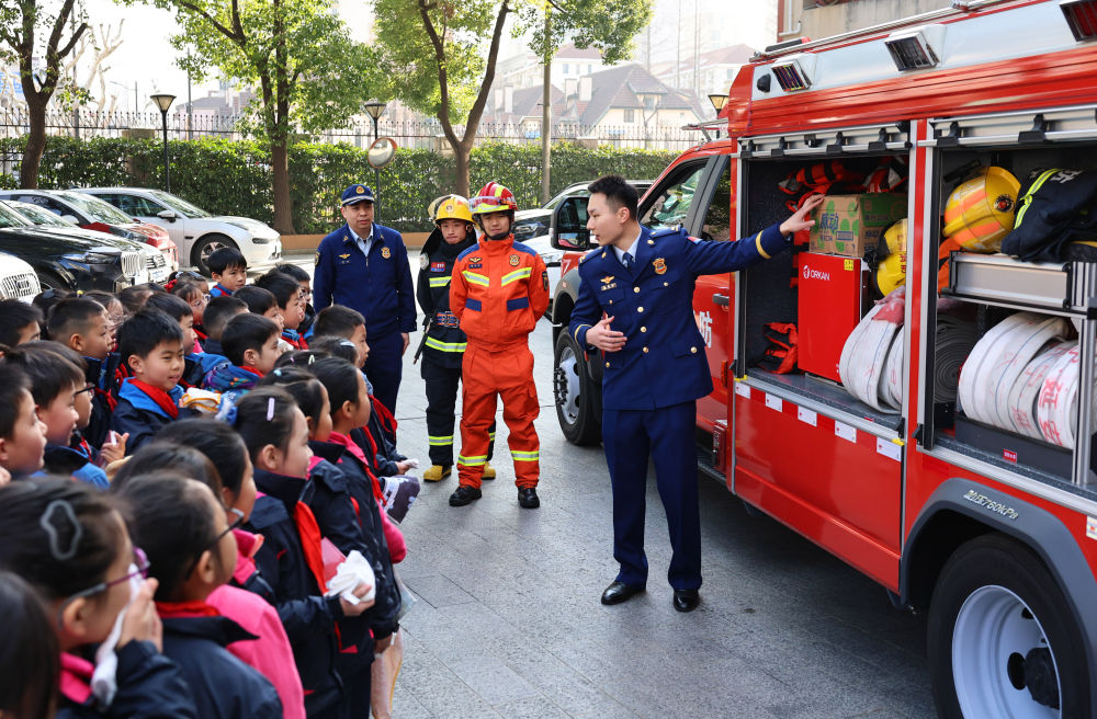 
杭州中医院黄牛代挂号电话票贩子号贩子网上预约挂号,住院检查加快,多彩开学第一课