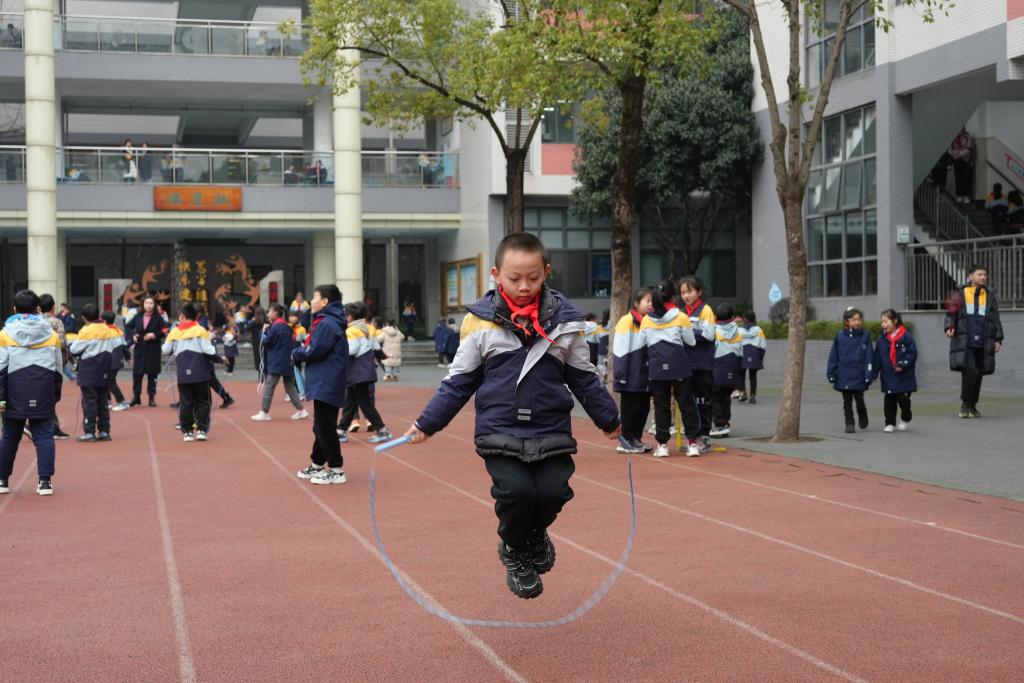 
中山大学孙逸仙纪念医院黄牛代挂号电话票贩子号贩子网上预约挂号,住院检查加快,新华全媒+丨每天1节体育课、课间延长至15分钟 ——多地中小学新学期“动”起来