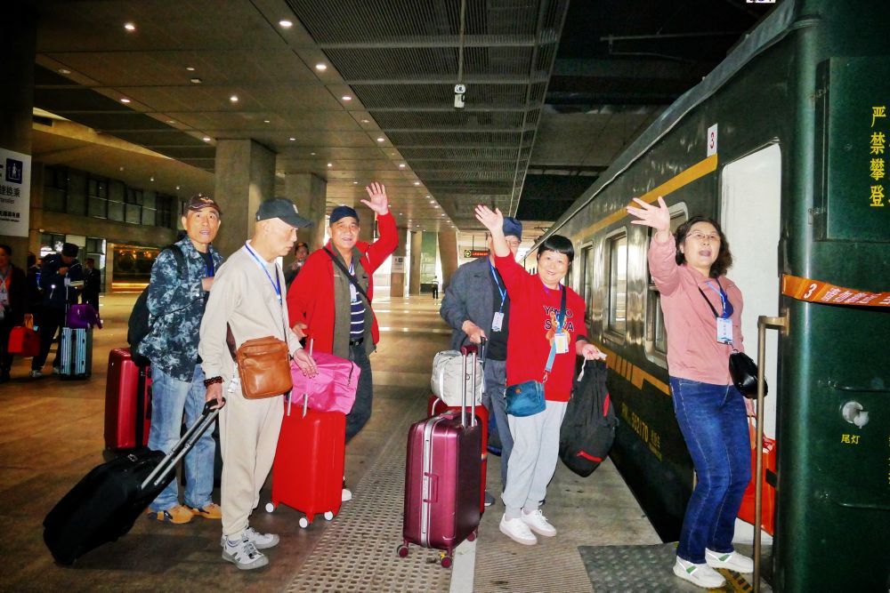 
杭州市富阳中医骨伤医院黄牛代挂号电话票贩子号贩子网上预约挂号,住院检查加快,文旅有新事：银发经济成为文旅新“引擎”