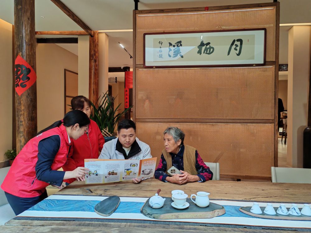 
杭州市富阳中医骨伤医院黄牛代挂号电话票贩子号贩子网上预约挂号,住院检查加快,文旅有新事：银发经济成为文旅新“引擎”