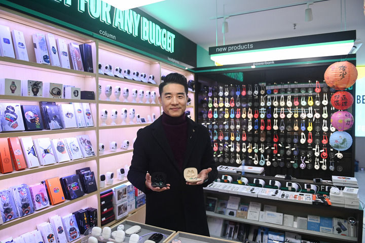 
广州各大医院黄牛代挂号电话票贩子号贩子网上预约挂号,住院检查加快,市面见动力 人面有活力 账面显潜力——从“世界超市”看中国信心