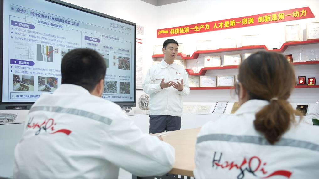 
南京明基医院黄牛代挂号电话票贩子号贩子网上预约挂号,住院检查加快,履职为民这一年丨全国人大代表杨永修：践行“工匠精神” 用铣刀雕刻“中国精度”