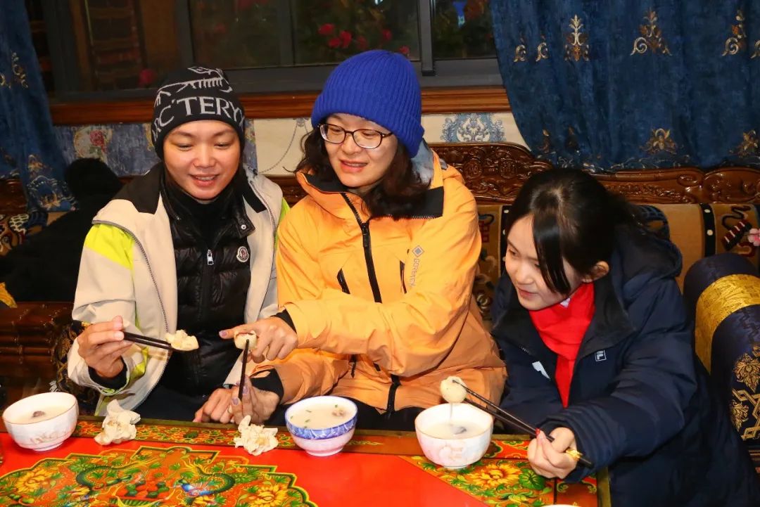 
上海第十人民医院黄牛代挂号电话票贩子号贩子网上预约挂号,住院检查加快,“古突”飘香迎新年