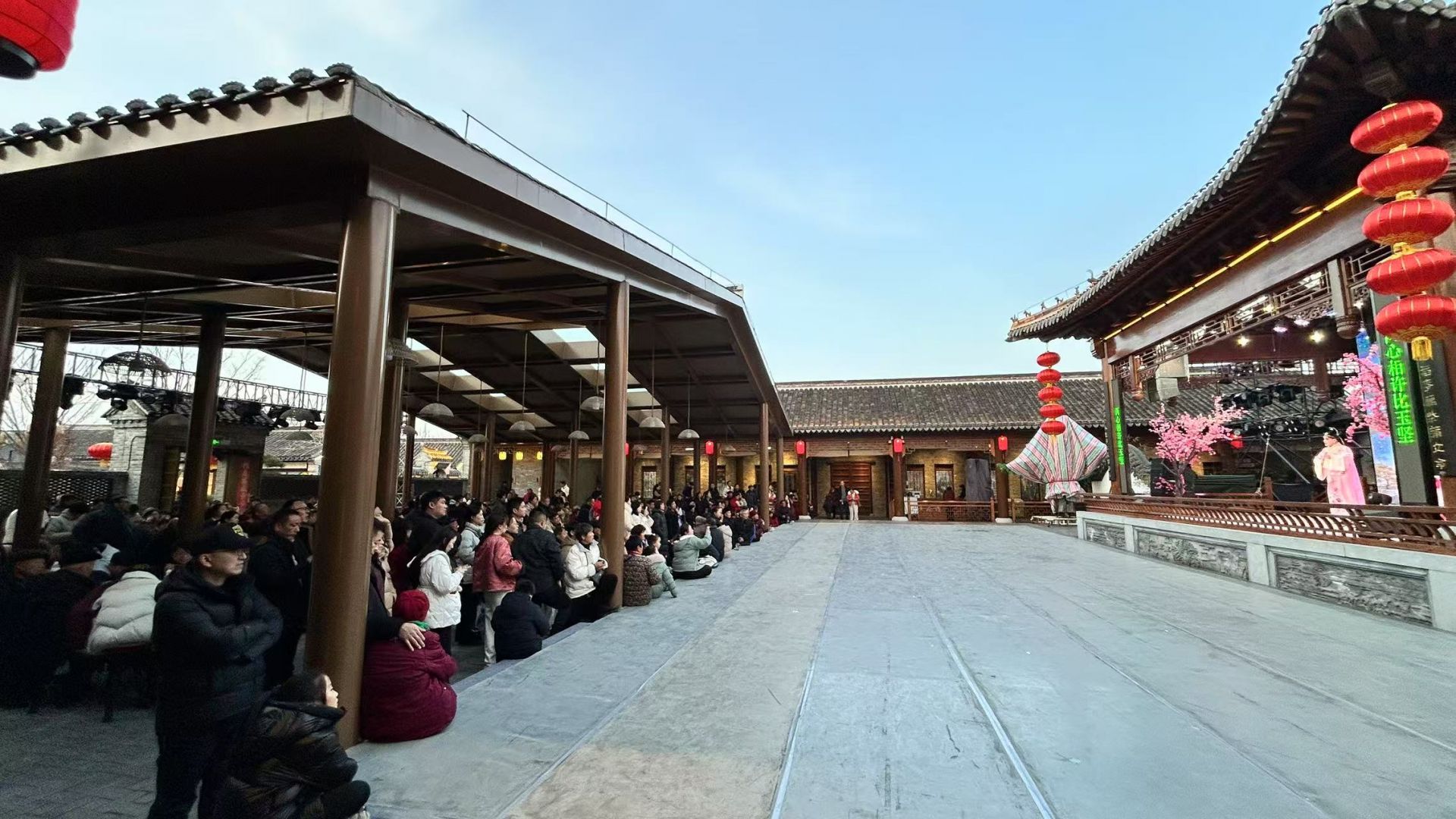 
南京市中医院黄牛代挂号电话票贩子号贩子网上预约挂号,住院检查加快,新春走基层 | 小镇有好戏 欢喜过大年