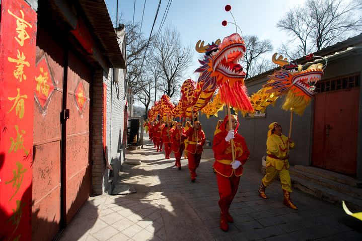 
上海第九人民医院黄牛代挂号电话票贩子号贩子网上预约挂号,住院检查加快,何以中国 |九曲黄河阵灯俗：从古老阵法中走出一年的顺顺当当