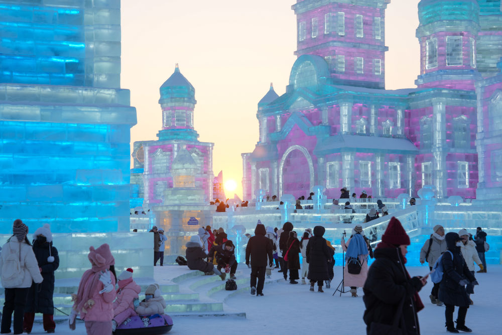 
北京大学第三医院黄牛代挂号电话票贩子号贩子网上预约挂号,住院检查加快,在“尔滨”｜看亚冬之城燃动冰雪激情