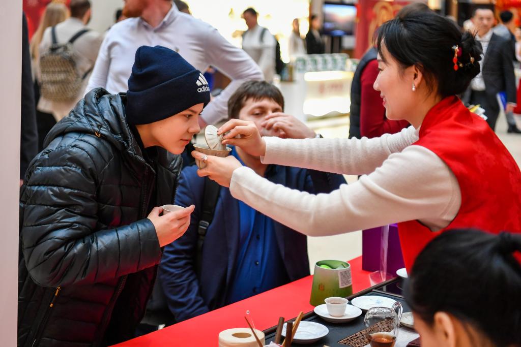 
北京大学第六医院黄牛代挂号电话票贩子号贩子网上预约挂号,住院检查加快,全球新春走笔丨快乐、团圆、希望——在莫斯科寻找春节关键词