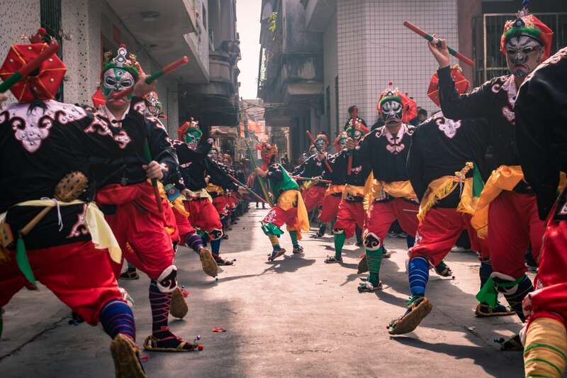 
北京空军总医院黄牛代挂号电话票贩子号贩子网上预约挂号,住院检查加快,新春走基层｜敲，敲，敲响英歌槌！