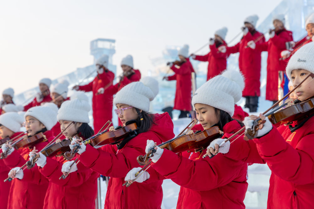 
首都医科大学附宣武医院黄牛代挂号电话票贩子号贩子网上预约挂号,住院检查加快,在“尔滨”｜看亚冬之城烟火烂漫