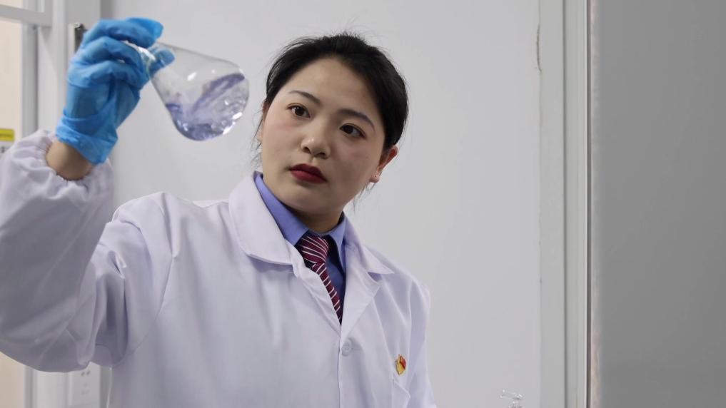 
北京鼓楼医院孙凌云黄牛代挂号电话票贩子号贩子网上预约挂号,住院检查加快,新华视点丨春节坚守岗位 他们温暖你我