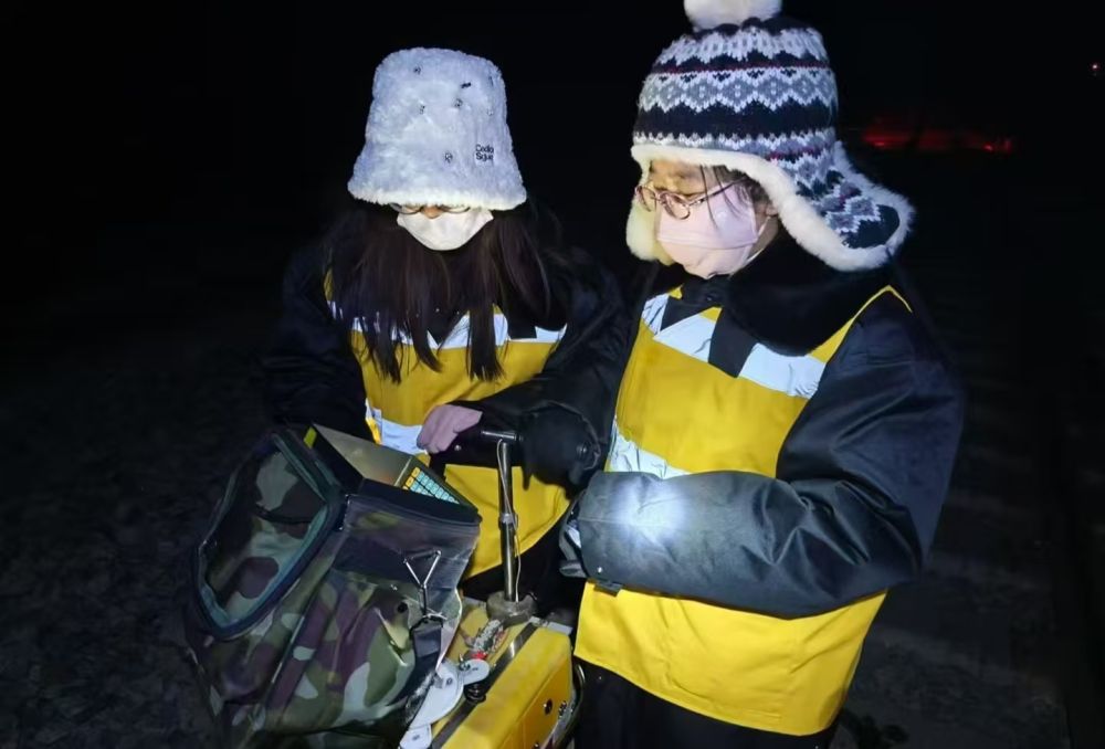 
中国中医科学院西苑黄牛代挂号电话票贩子号贩子网上预约挂号,住院检查加快,新春走基层·记者体验360行|跟随天路上的“铿锵玫瑰”做“钢轨医生”