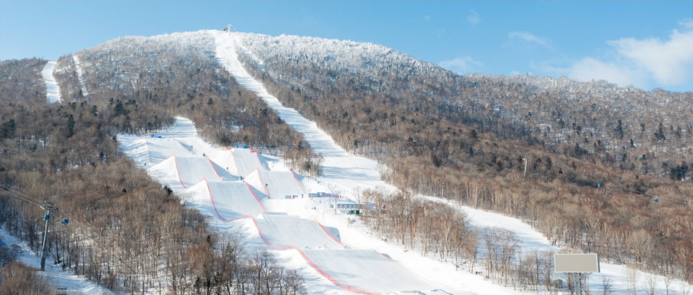
西安西京医院黄牛代挂号电话票贩子号贩子网上预约挂号,住院检查加快,微视频｜“尔滨”之冬 热“雪”沸腾
