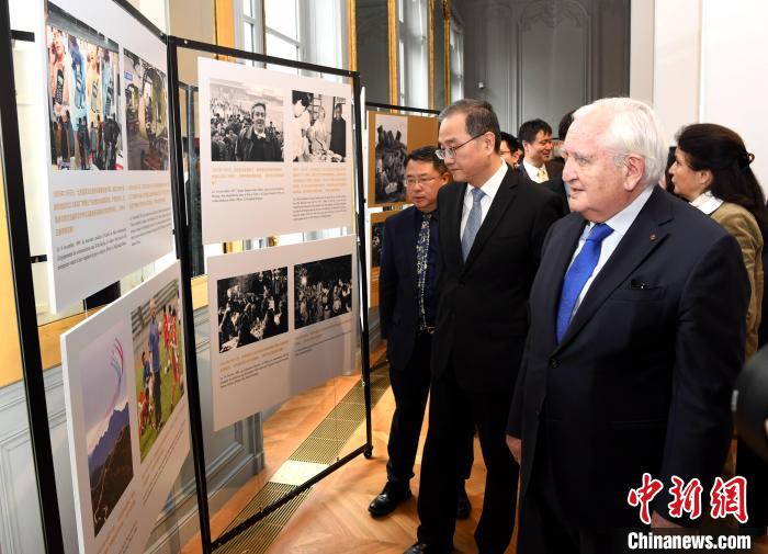 
鼓楼中医医院黄牛号贩子票贩子代网上预约代挂号电话中法建交主题图片展在巴黎中国文化中心揭幕