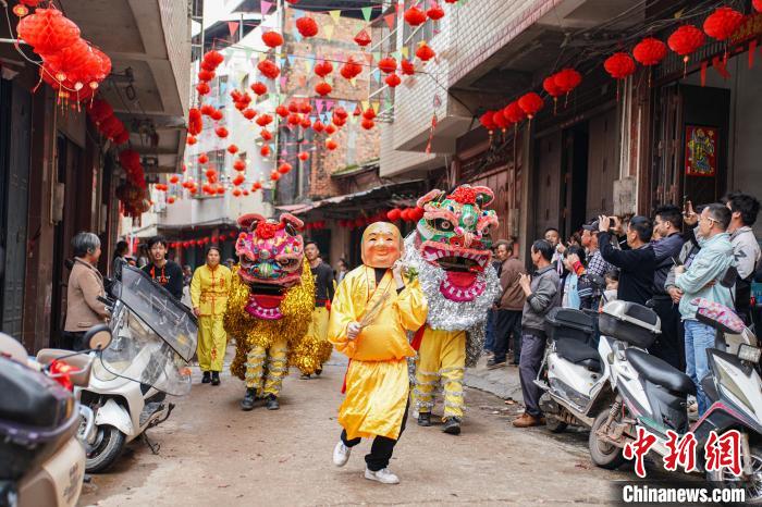 
江苏省肿瘤医院黄牛代挂号电话票贩子号贩子网上预约挂号,住院检查加快,旅游市场“下沉” 年轻人乐探“宝藏小城”
