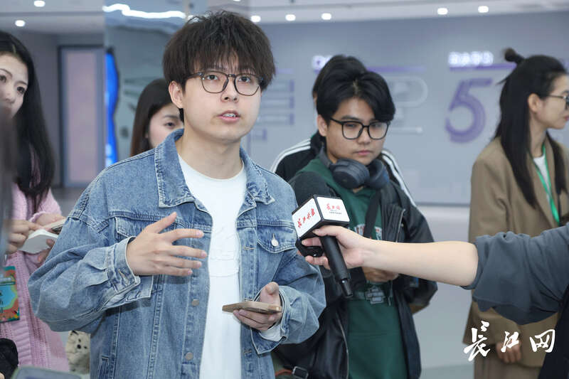 
北京大学第一医院黄牛代挂号电话票贩子号贩子网上预约挂号,住院检查加快,跟随总书记的脚步看武汉科技创新，“科创之树”下，11粒种子已萌芽
