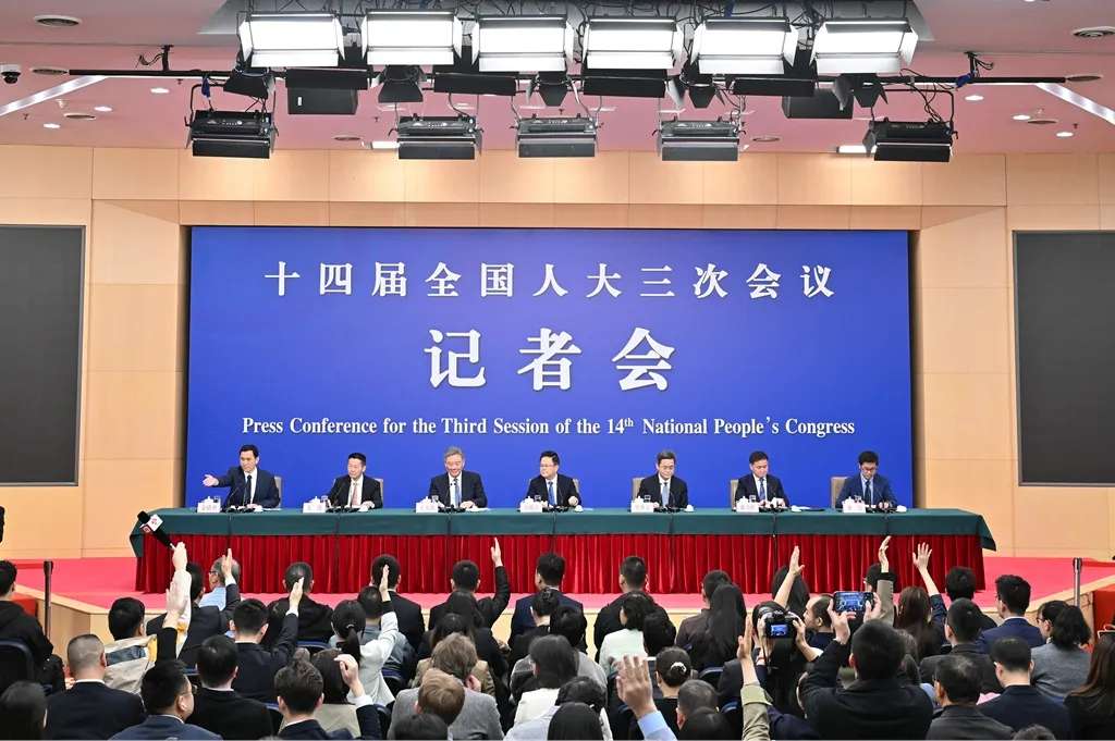 
南京各大医院黄牛代挂号电话票贩子号贩子网上预约挂号,住院检查加快,这场记者会，信息量很大！