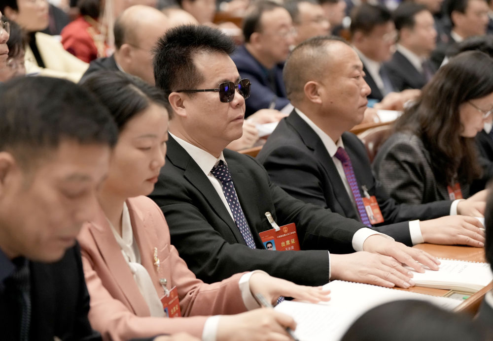 
博爱医院黄牛代挂号电话票贩子号贩子网上预约挂号,住院检查加快,两会镜距离｜触摸民主的温度