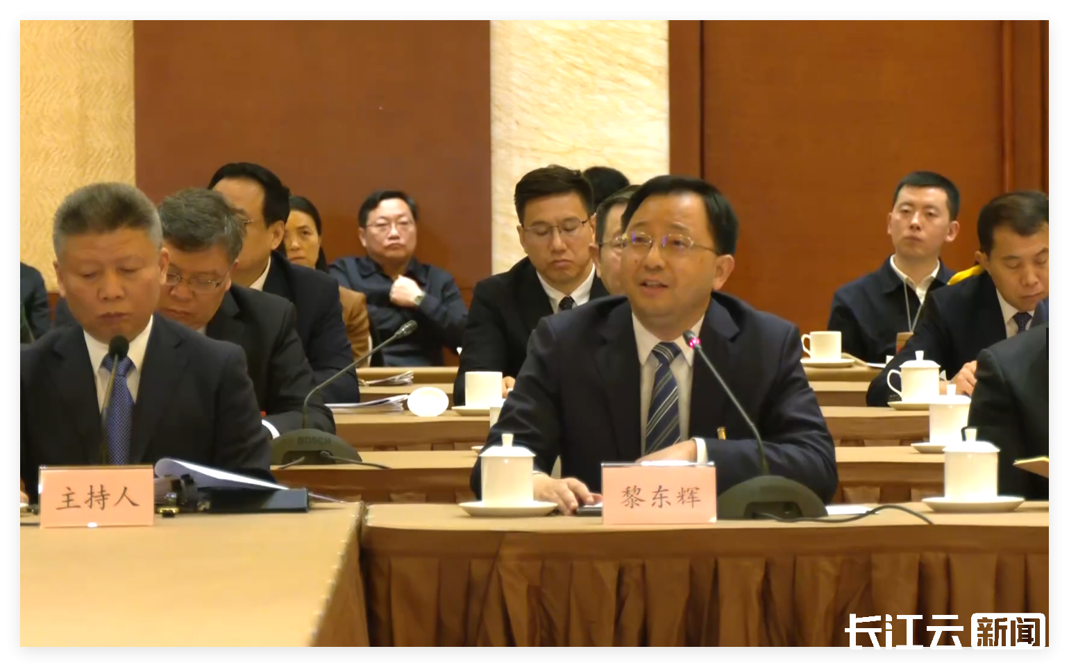 
浙江大学妇产科医院黄牛代挂号电话票贩子号贩子网上预约挂号,住院检查加快,总书记关注的这个“点”，如何挺起中部脊梁？