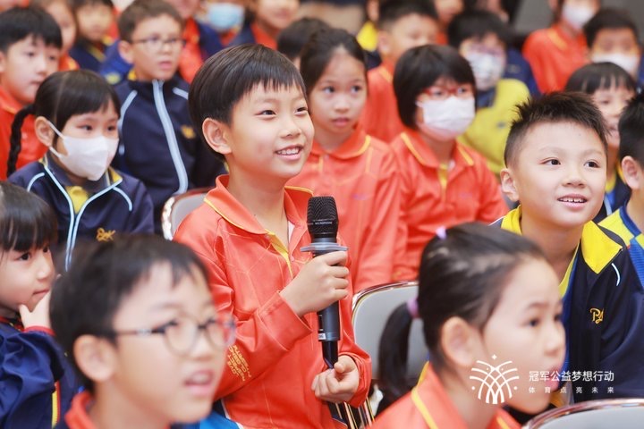 
广州各大医院黄牛代挂号电话票贩子号贩子网上预约挂号,住院检查加快,一场香港小学生与奥运冠军的对话