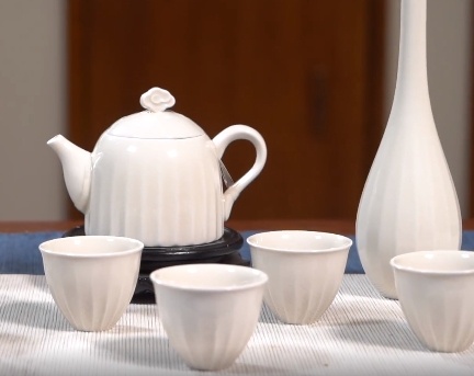 
东部战区总医院黄牛代挂号电话票贩子号贩子网上预约挂号,住院检查加快,文博日历丨这不是茶杯，是杯托！古人喝茶还有这么多讲究