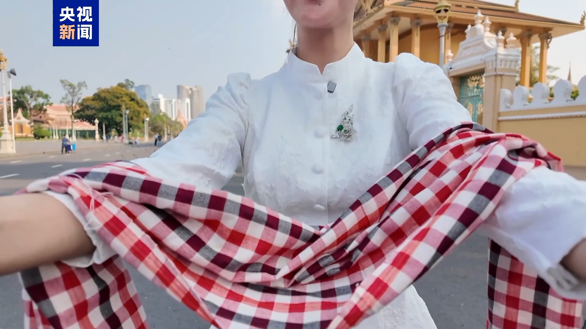 
西安交大二附院黄牛号贩子挂号电话遇见柬埔寨丨吴哥仙女跳进哈尔滨冰雪 中柬千年文化碰撞有多绝？