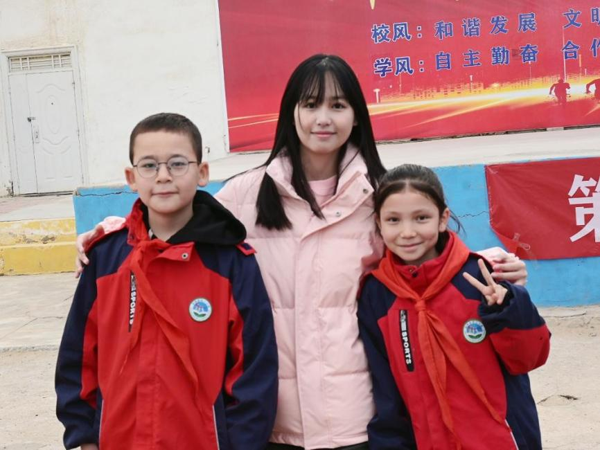 
上海儿童医学中心黄牛代挂号电话票贩子号贩子网上预约挂号,住院检查加快,跨越千里捧着一颗心来 双向奔赴“疆”爱进行到底