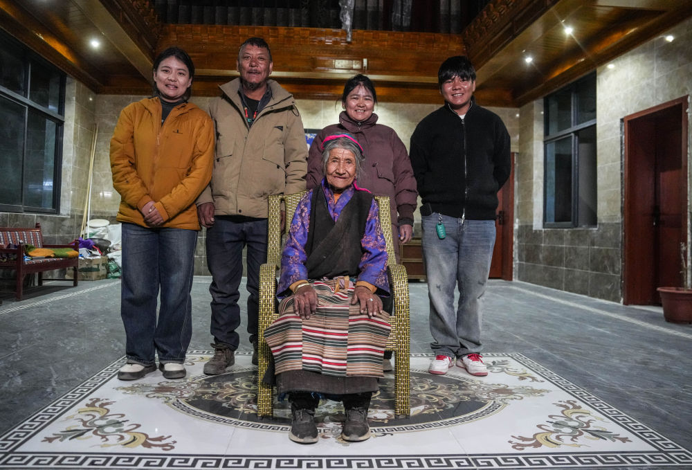
上海眼耳鼻喉科医院黄牛代挂号电话票贩子号贩子网上预约挂号,住院检查加快,新华全媒+丨苦难和新生——西藏翻身农奴影像档案：格桑美多