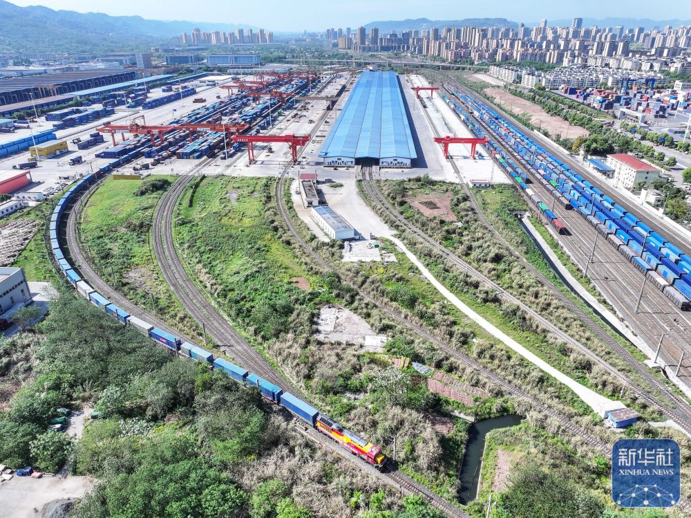 
成都华西医院黄牛代挂号电话票贩子号贩子网上预约挂号,住院检查加快,新华全媒+丨重庆首发图定中亚班列