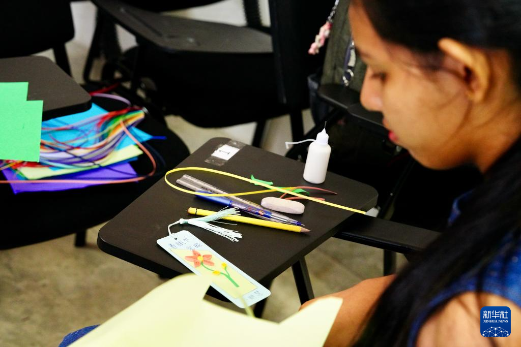 
天津眼科医院黄牛代挂号电话票贩子号贩子网上预约挂号,住院检查加快,通讯丨“去中国是我的梦想”——孔子课堂助力斯里兰卡学子拓展人生机遇