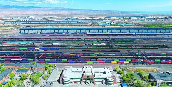 
北京肿瘤医院黄牛代挂号电话票贩子号贩子网上预约挂号,住院检查加快,辉煌70年 奋进新征程丨风动阿拉山口