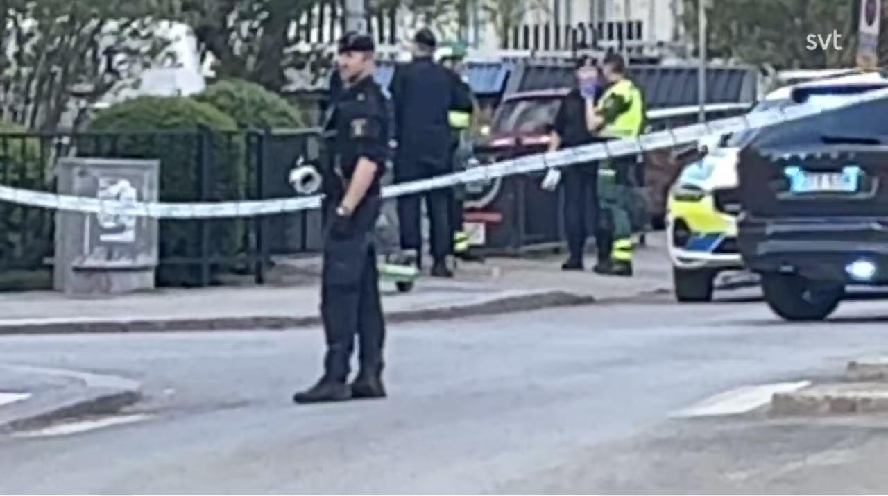 
上海市口腔医院黄牛号贩子挂号电话瑞典乌普萨拉市中心发生枪击事件 造成3人死亡