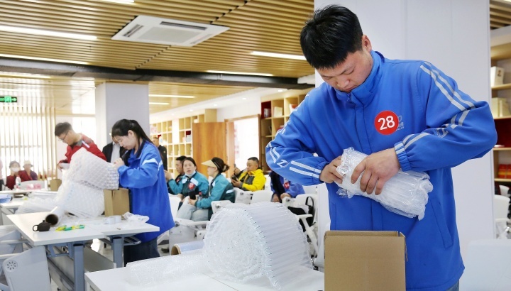 
北医六院黄牛代挂号电话票贩子号贩子网上预约挂号,住院检查加快,【央广时评】新职业劳动者获表彰的“代入感”