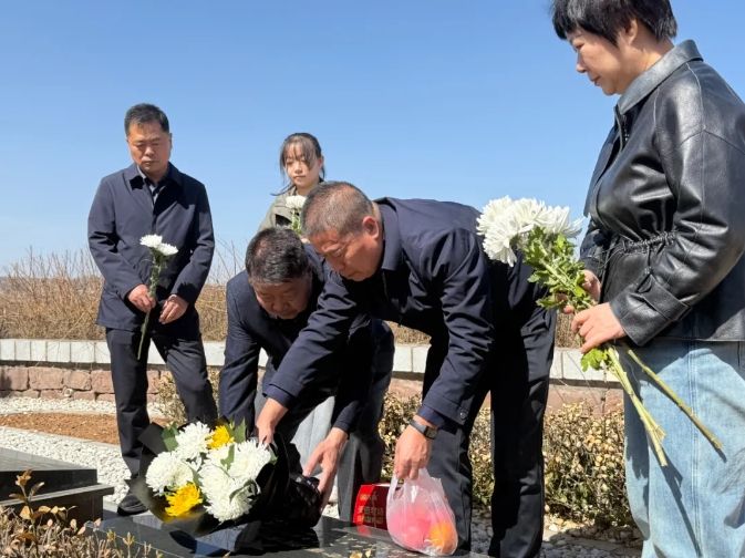 
北京佑安医院黄牛代挂号电话票贩子号贩子网上预约挂号,住院检查加快,老雷啊，他们又来看你啦……