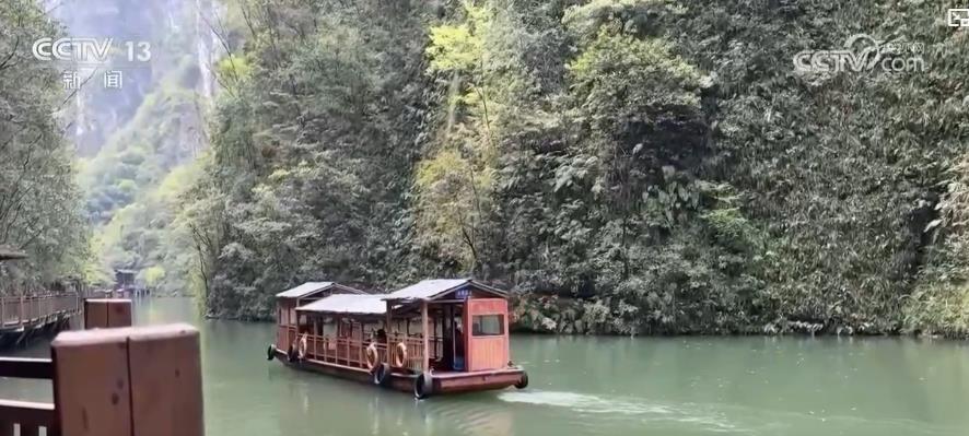 
东部战区总医院黄牛代挂号电话票贩子号贩子网上预约挂号,住院检查加快,清明假期热门景点客流如潮 山水画卷里共绘春日文旅新景