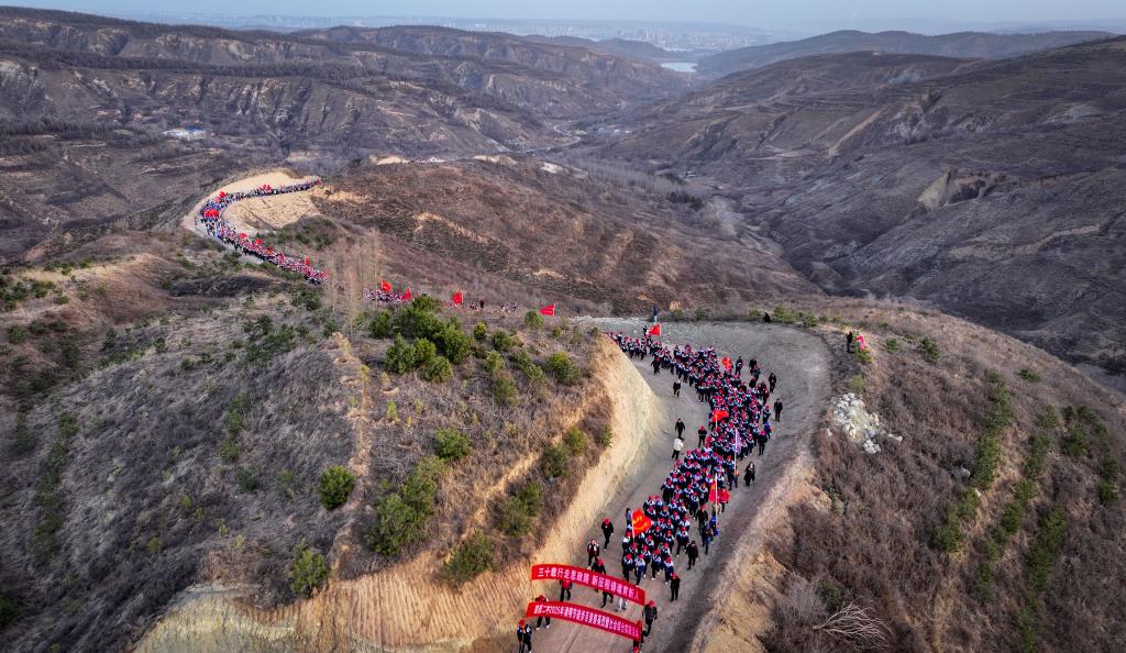 
上海精神卫生中心黄牛代挂号电话票贩子号贩子网上预约挂号,住院检查加快,我在现场·照片背后的故事丨徒步108里，感受一座“英雄城”
