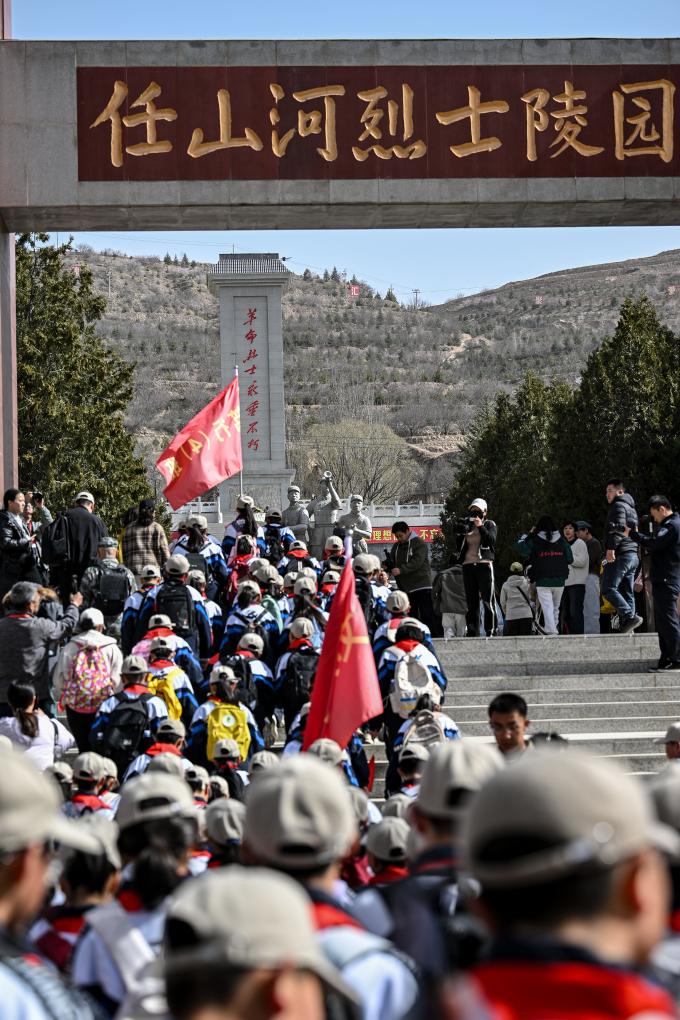 
上海精神卫生中心黄牛代挂号电话票贩子号贩子网上预约挂号,住院检查加快,我在现场·照片背后的故事丨徒步108里，感受一座“英雄城”