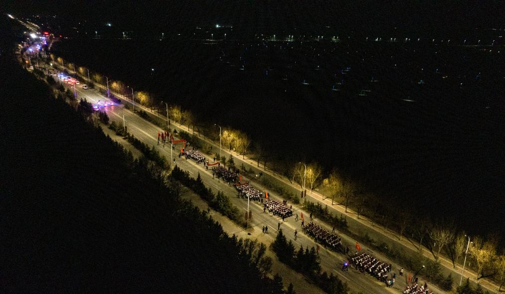 
上海精神卫生中心黄牛代挂号电话票贩子号贩子网上预约挂号,住院检查加快,我在现场·照片背后的故事丨徒步108里，感受一座“英雄城”