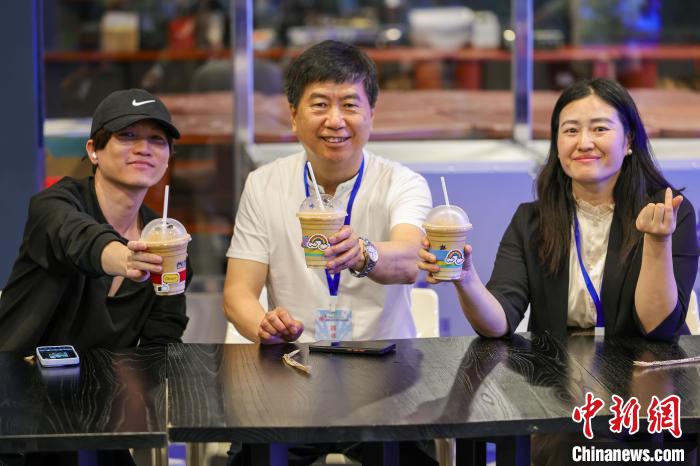 
广州中山三医院黄牛代挂号电话票贩子号贩子网上预约挂号,住院检查加快,侨见海南自贸港：咖啡产业“玩”出老少皆宜新花样