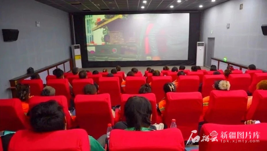
上海肿瘤医院黄牛代挂号电话票贩子号贩子网上预约挂号,住院检查加快,《地上的云朵》引发广泛共鸣 影像刻录生活 真实传递力量